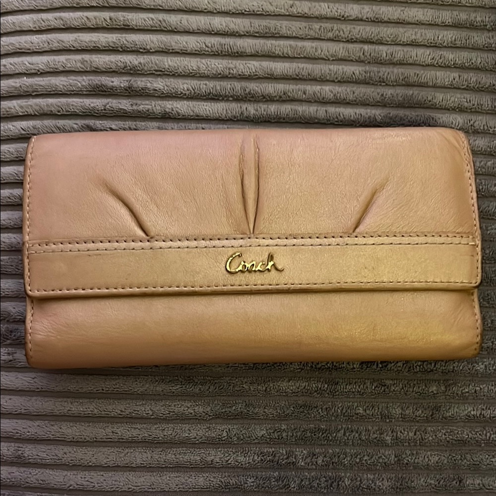 Coach Tan Leather Wallet with Sleek Minimalist Design